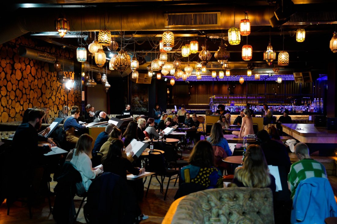Life Drawing at Impossible Bar : Halloween Special (7-9PM)